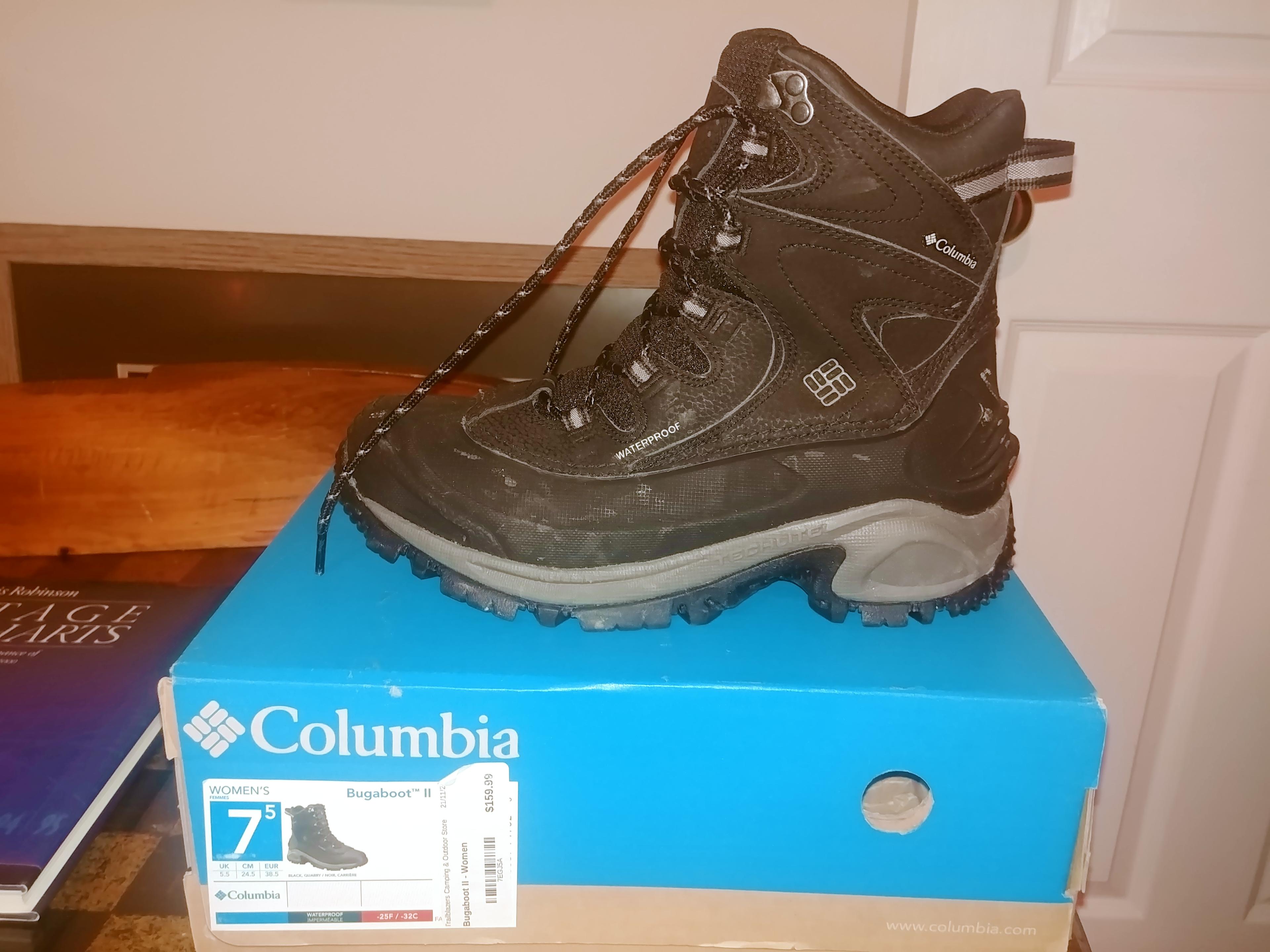 Photo of Women's Columbia Winter Boots Size 7.5