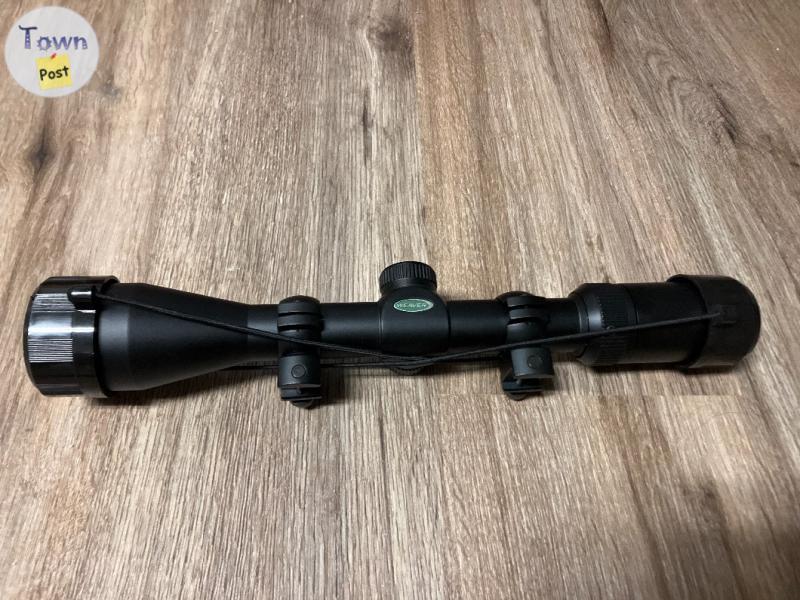 Photo of Weaver Rifle Scope 3x9x40 